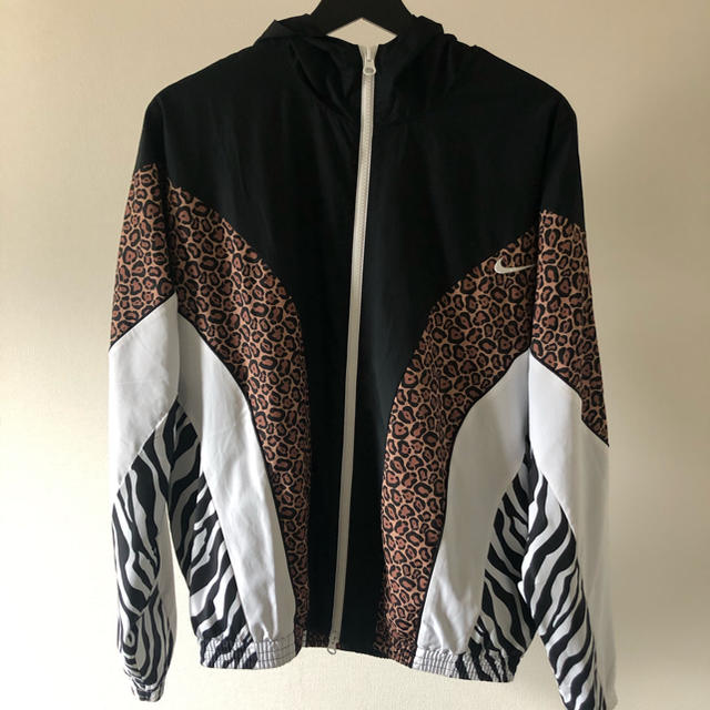 NIKE(ナイキ)のNIKE x KITH MAX JACKET ANIMAL Sサイズ メンズのジャケット/アウター(ナイロンジャケット)の商品写真