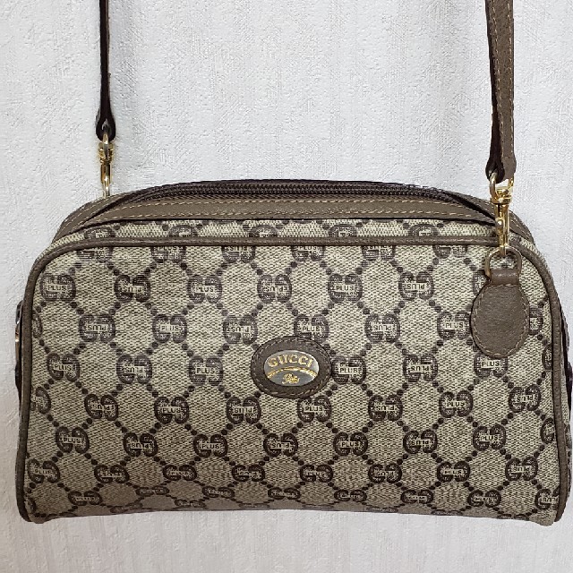 Gucci(グッチ)のGUCCI PLUSポシェット　オールドグッチ レディースのバッグ(ショルダーバッグ)の商品写真