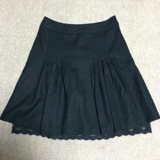 イプダ(epuda)の黒スカート(ひざ丈スカート)