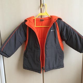 ナイキ(NIKE)の子供用NIKEジャケット(ジャケット/上着)