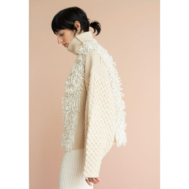 LEINWÄNDE . Loop Turtle Knit white