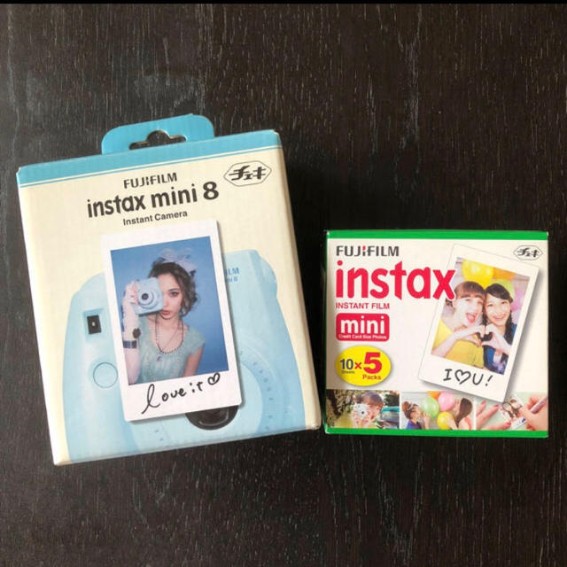 富士フイルム(フジフイルム)の■翼さん専用■チェキ instax mini 8 ブルー フィルム50枚付 スマホ/家電/カメラのカメラ(フィルムカメラ)の商品写真