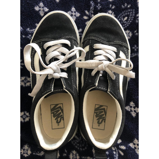 VANS(ヴァンズ)の【最終値下げ】VANS オールドスクール キッズ 21.0cm ブラック キッズ/ベビー/マタニティのキッズ靴/シューズ(15cm~)(スニーカー)の商品写真