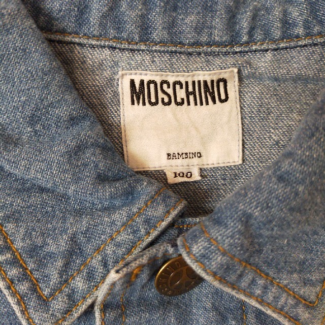 MOSCHINO(モスキーノ)のお値下げ MOSCHINO  デニムベスト キッズ/ベビー/マタニティのキッズ服男の子用(90cm~)(ジャケット/上着)の商品写真