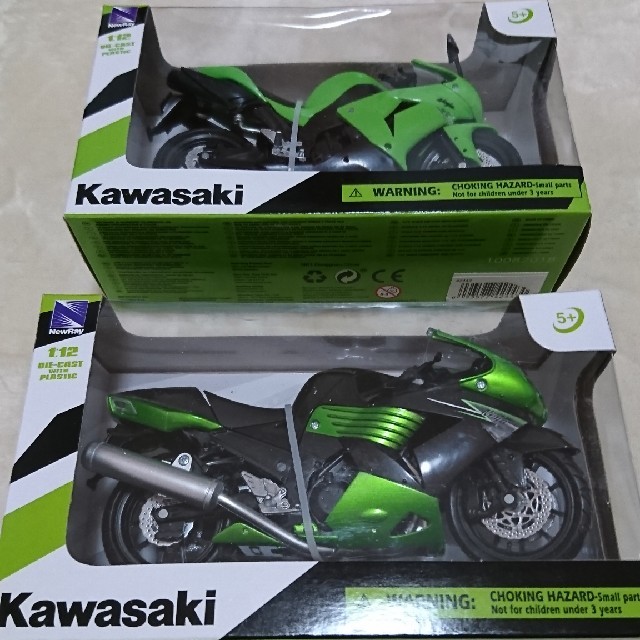 カワサキ(カワサキ)のZX-14 ZX-10R 完成品 エンタメ/ホビーのおもちゃ/ぬいぐるみ(ミニカー)の商品写真