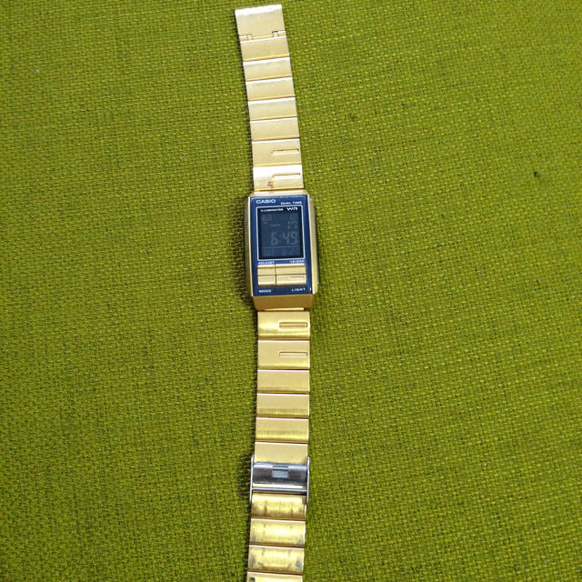 CASIO(カシオ)のCASIOゴールド腕時計 レディースのファッション小物(腕時計)の商品写真