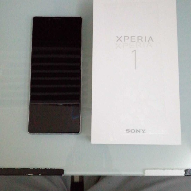 大人も着やすいシンプルファッション Xperia - 1 XPERIA スマートフォン本体