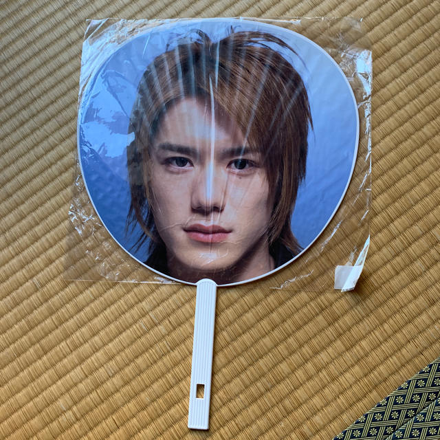 Johnny's(ジャニーズ)の滝沢秀明　うちわ エンタメ/ホビーのタレントグッズ(アイドルグッズ)の商品写真