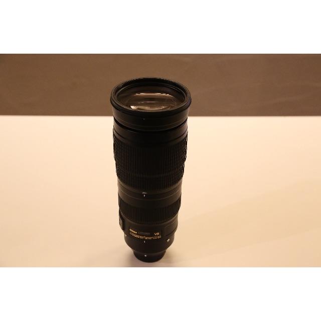 Nikon(ニコン)のAF-S NIKKOR 200-500 f5.6 VR ED【おまけ付き】 スマホ/家電/カメラのカメラ(レンズ(ズーム))の商品写真