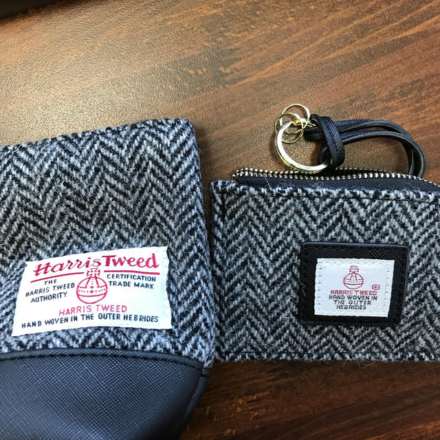 Harris Tweed(ハリスツイード)のハローキティ非売品ハリスツイード ポーチ＆キーケース レディースのファッション小物(ポーチ)の商品写真