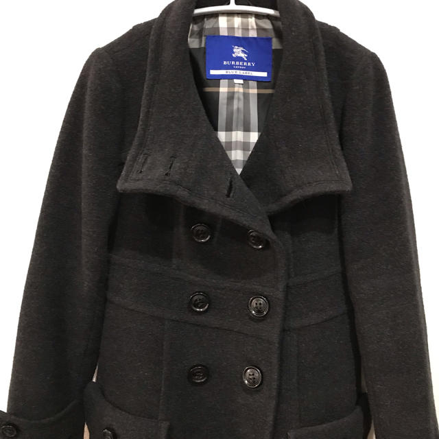 BURBERRY BLUE LABEL(バーバリーブルーレーベル)のバーバリーブルーレーベル ウールコート サイズ38 グレー レディース レディースのジャケット/アウター(ピーコート)の商品写真