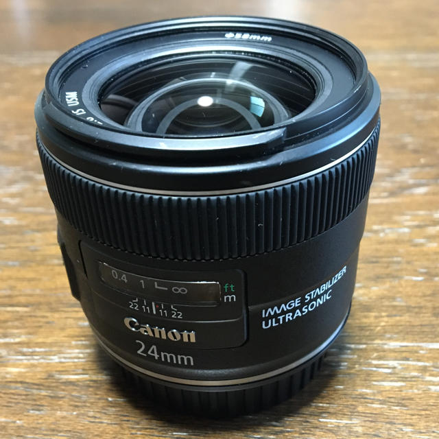 Canon(キヤノン)のcanon EF24mm F2.8 IS USM スマホ/家電/カメラのカメラ(レンズ(単焦点))の商品写真