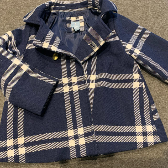 babyGAP(ベビーギャップ)のbaby gap チェック　コート　110㌢ キッズ/ベビー/マタニティのキッズ服女の子用(90cm~)(コート)の商品写真