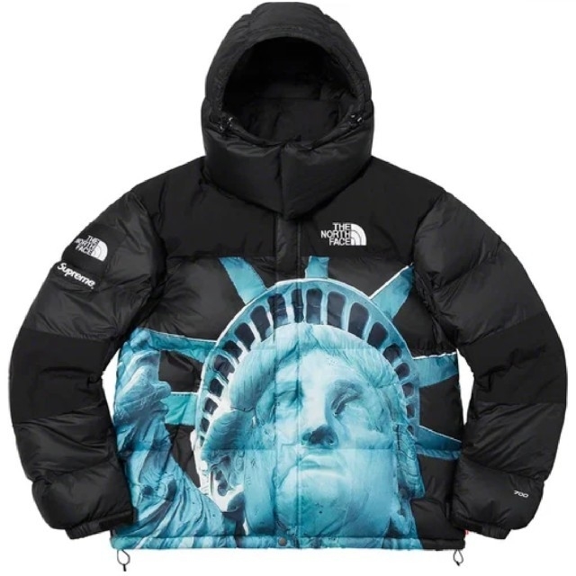 XL Supreme The North Face Statue