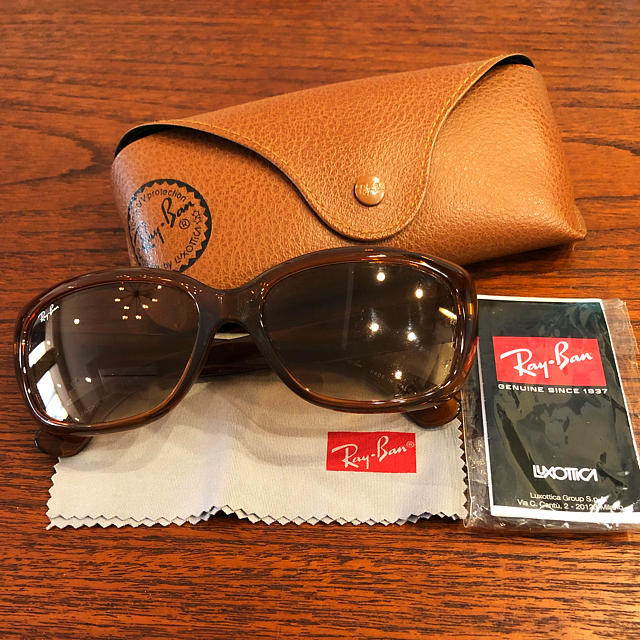 Ray-Ban(レイバン)のrayban  サングラス　美品 メンズのファッション小物(サングラス/メガネ)の商品写真