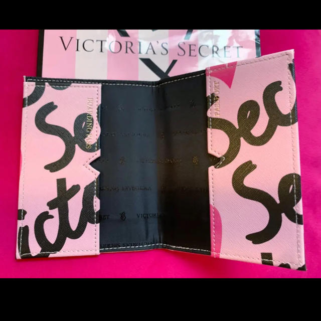人気ブランド Secret Victoria's - 「新品」ロゴ柄パスポートケース Secret Victoria's 名刺入れ/定期入れ -  www.we-job.com