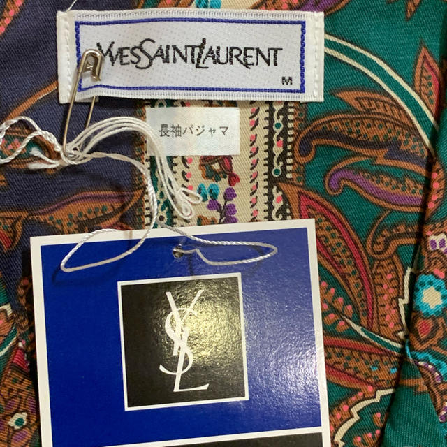 Saint Laurent(サンローラン)のYVES SAINT LAURENT パジャマM レディースのルームウェア/パジャマ(パジャマ)の商品写真