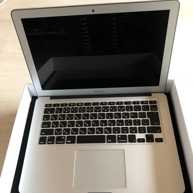 Apple(アップル)のMacBookAir13型 スマホ/家電/カメラのPC/タブレット(ノートPC)の商品写真