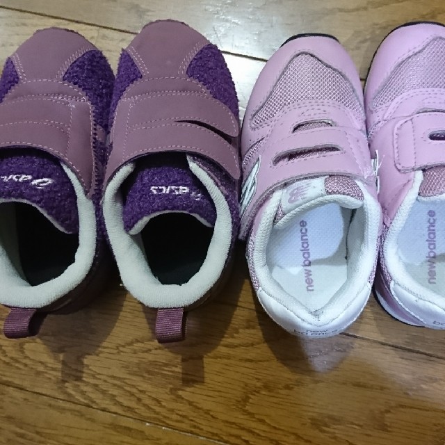 asics(アシックス)の女の子 まとめ スニーカー 15センチ  アシックス ニューバランス 美品 キッズ/ベビー/マタニティのキッズ靴/シューズ(15cm~)(スニーカー)の商品写真