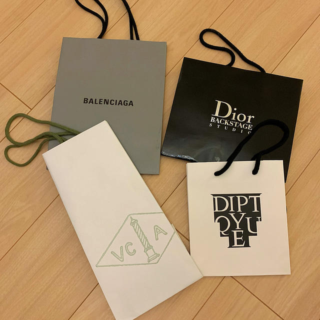 紙袋　バレンシアガ　Dior  ヴァンクリ  レディースのバッグ(ショップ袋)の商品写真