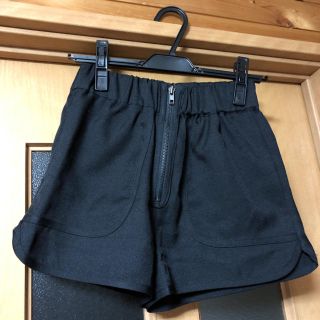 エモダ(EMODA)の【EMODA】美品　ハイウエスト　ショートパンツ　カジュアルパンツ(ショートパンツ)