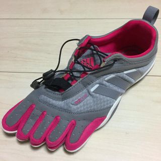 アディダス(adidas)のアディダス５本指！健康スニーカー美品！(スニーカー)