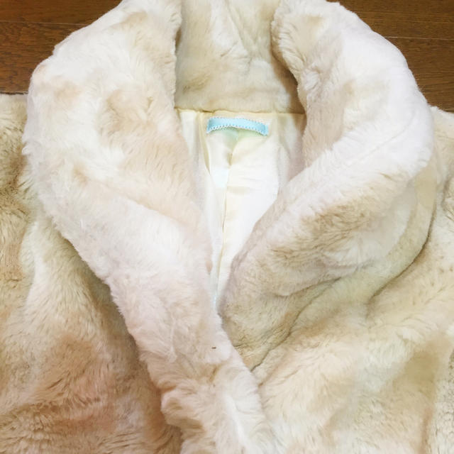 dazzlin(ダズリン)のフェイクファーコート レディースのジャケット/アウター(毛皮/ファーコート)の商品写真