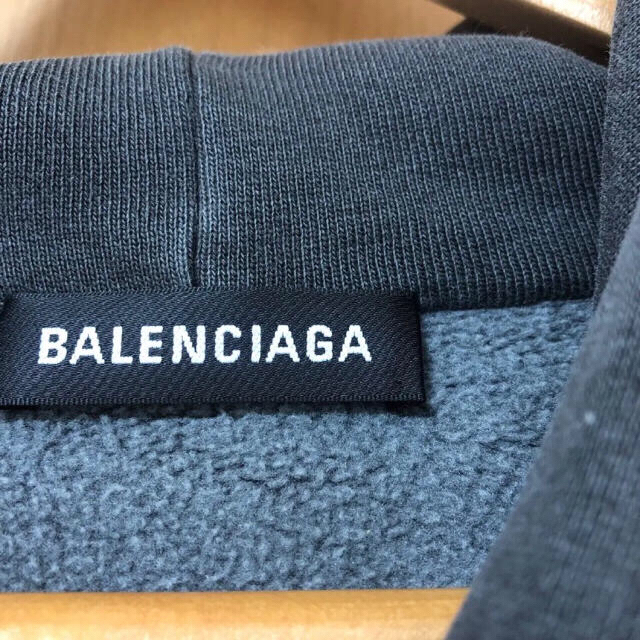 大人気正規品 Balenciaga - バレンシアガ パーカー 最終値下げ 本日 ...