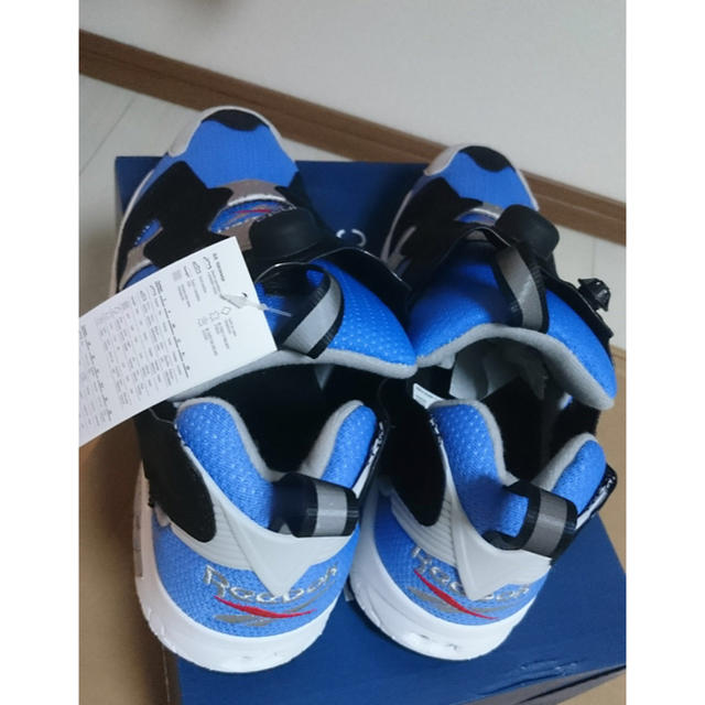 Reebok(リーボック)の新品 リーボック ポンプフューリー サックス 28.5 reebok メンズの靴/シューズ(スニーカー)の商品写真