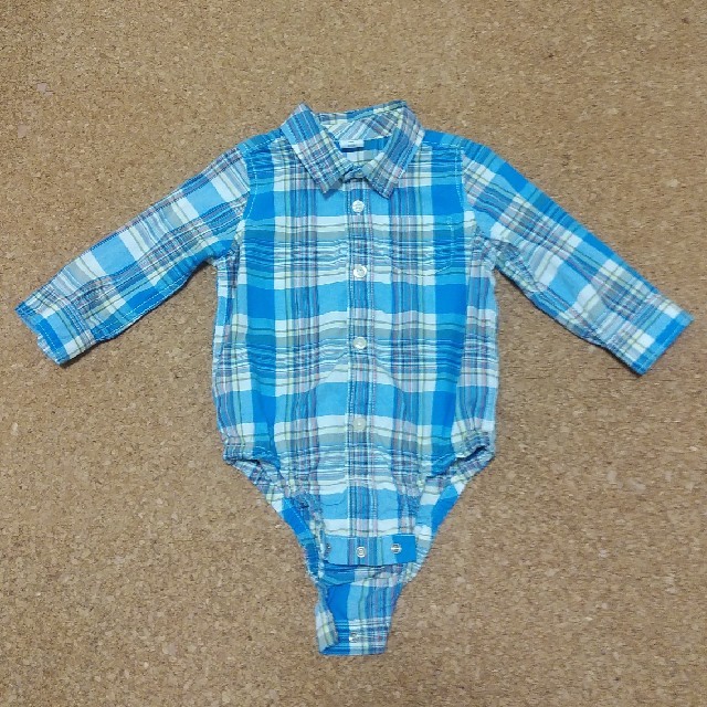 babyGAP(ベビーギャップ)の《美品》baby GAPシャツロンパース キッズ/ベビー/マタニティのベビー服(~85cm)(ロンパース)の商品写真