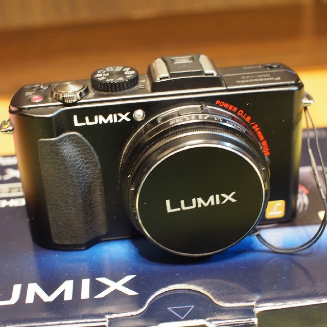 LUMIX DMC-LX5