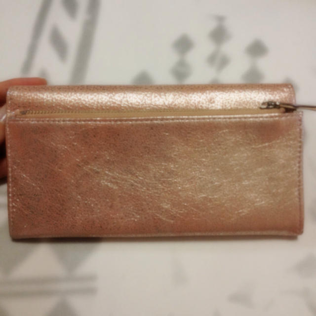 値下げ☆シャイニーピンクの長財布☆ レディースのファッション小物(財布)の商品写真