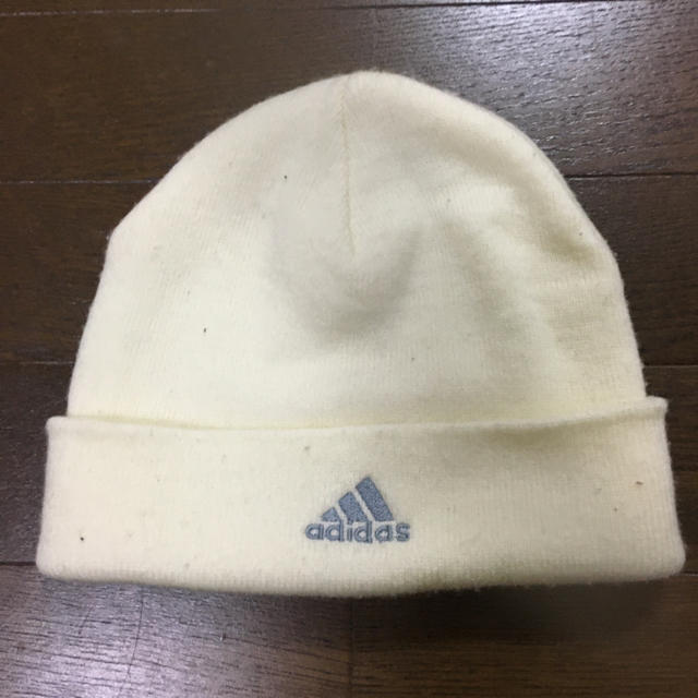 adidas(アディダス)のアディダスニット帽 キッズ/ベビー/マタニティのこども用ファッション小物(帽子)の商品写真