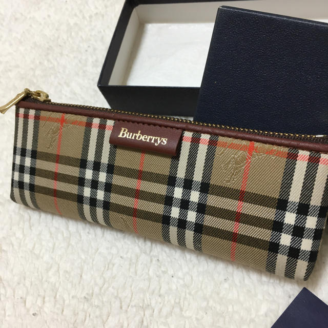 BURBERRY(バーバリー)のバーバリー  ペンケース　ペンポーチ　筆箱 インテリア/住まい/日用品の文房具(ペンケース/筆箱)の商品写真