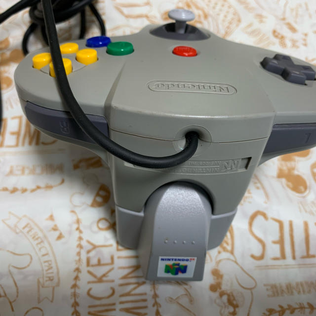 任天堂64 本体 コントローラー マリオカート64 エンタメ/ホビーのゲームソフト/ゲーム機本体(家庭用ゲーム機本体)の商品写真