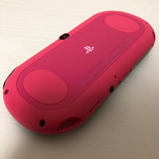 【美品】PlayStation®Vita（PCH-2000シリーズ） 1