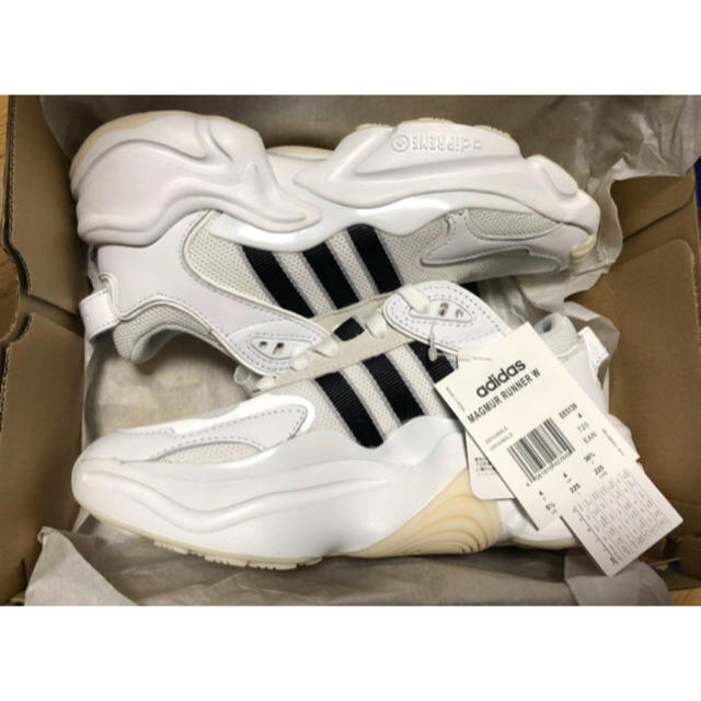 adidas - アディダス マグミュールランナー マグマランナー magmur runner