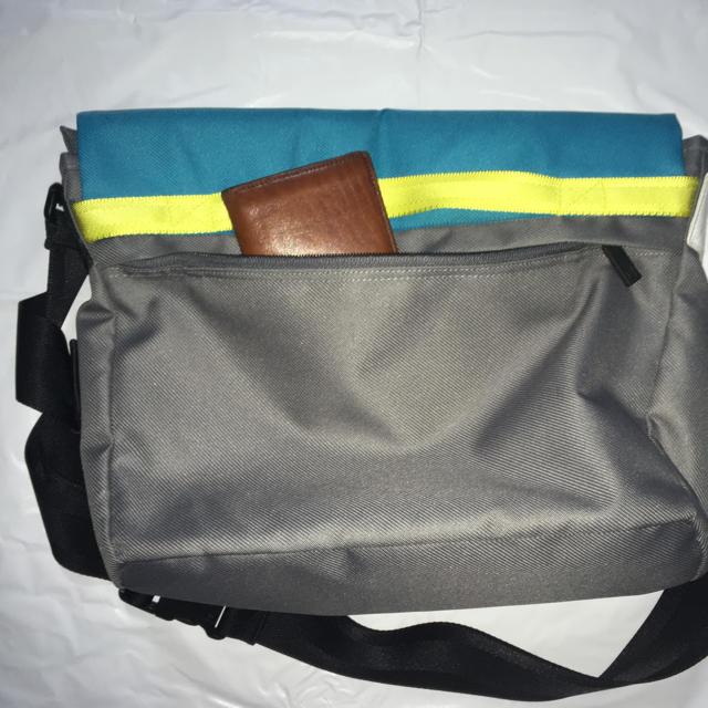 milest メッセンジャーバッグ Lサイズ メンズのバッグ(メッセンジャーバッグ)の商品写真