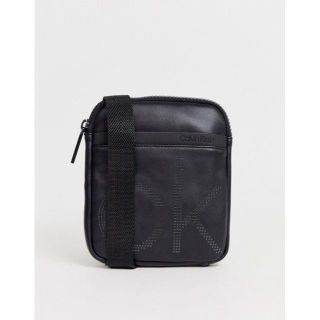 カルバンクライン(Calvin Klein)の★海外限定★　カルバンクライン ショルダーバッグ　ブラック　★新品・未使用★(ショルダーバッグ)