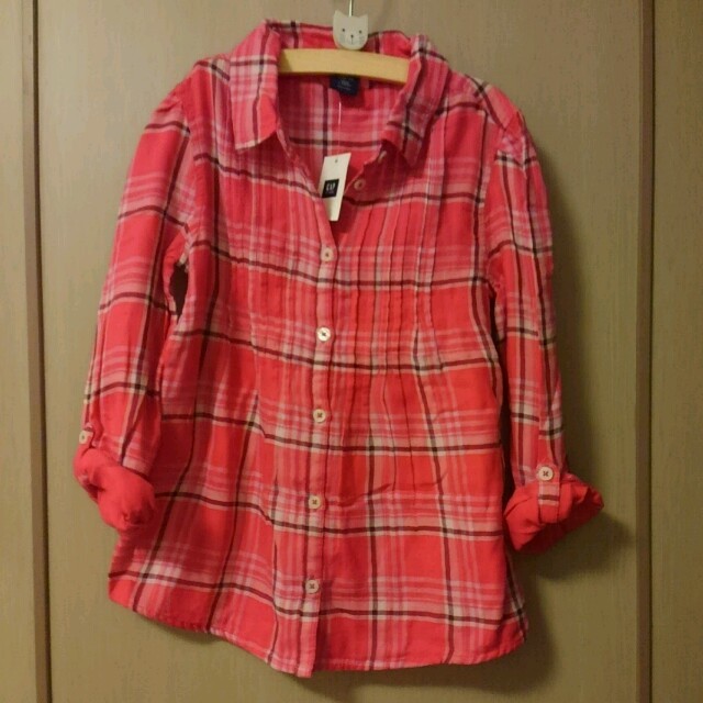 GAP(ギャップ)のタグ付き GAP チェックシャツ キッズ/ベビー/マタニティのキッズ服女の子用(90cm~)(ブラウス)の商品写真