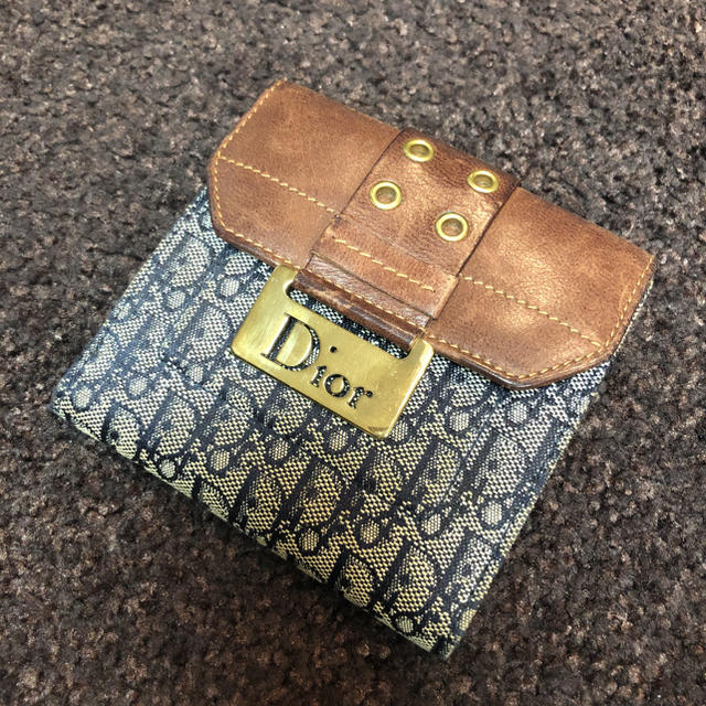 Christian Dior(クリスチャンディオール)のDior 二つ折り財布 中古品 レディースのファッション小物(財布)の商品写真