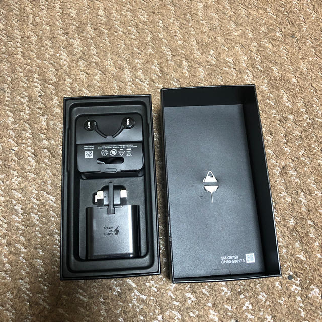 SAMSUNG Galaxy S10+ Simフリー　128GB