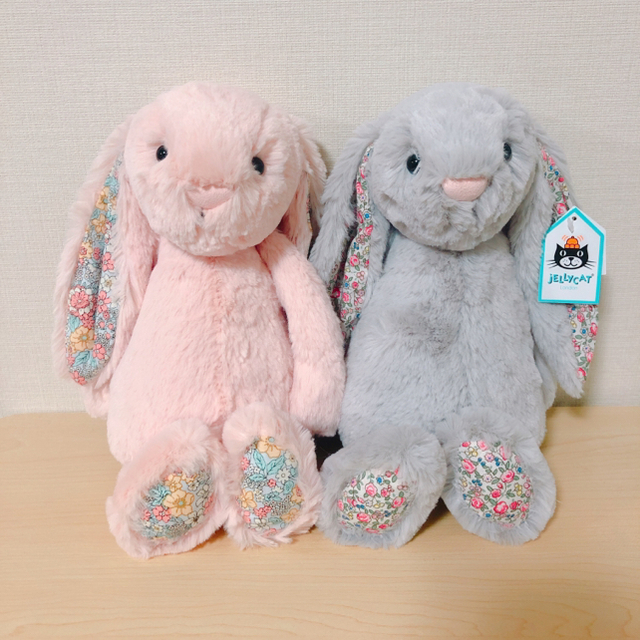 gelato pique(ジェラートピケ)のjellycat  大人気　ブロッサムバニー　M 新品 エンタメ/ホビーのおもちゃ/ぬいぐるみ(ぬいぐるみ)の商品写真