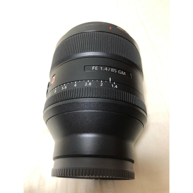 SONY(ソニー)の【専用】【美品】SEL85F14GM SONY Eマウント 85mm f1.4 スマホ/家電/カメラのカメラ(レンズ(単焦点))の商品写真