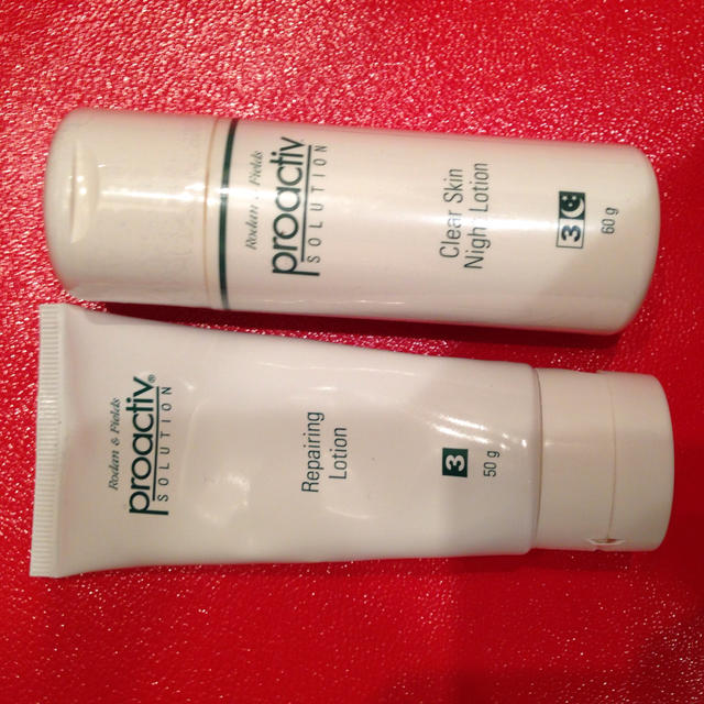 proactiv(プロアクティブ)のプロアクティブセット コスメ/美容のスキンケア/基礎化粧品(オールインワン化粧品)の商品写真