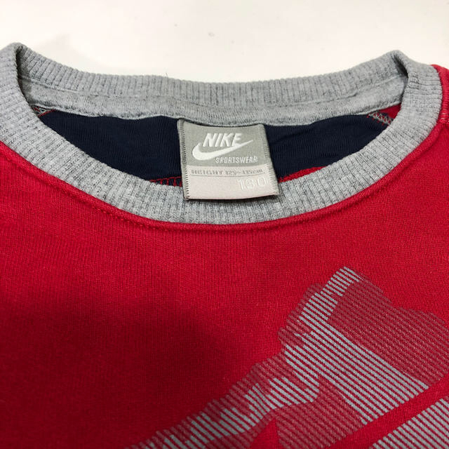 NIKE(ナイキ)のNIKE  キッズ　トレーナー キッズ/ベビー/マタニティのキッズ服男の子用(90cm~)(その他)の商品写真