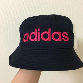 アディダス(adidas)の新品タグ付き バケットハット(ハット)