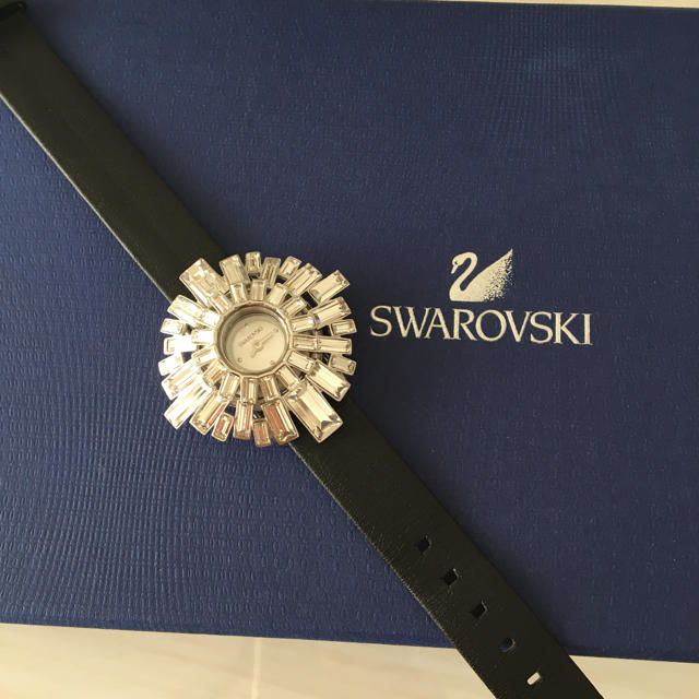 [希少] SWAROVSKI シュルーク ベゼル × 3 ベルト × 3 腕時計