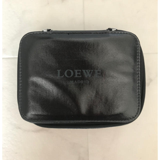 LOEWE(ロエベ)のロエベLOEWE ポーチ レディースのファッション小物(ポーチ)の商品写真