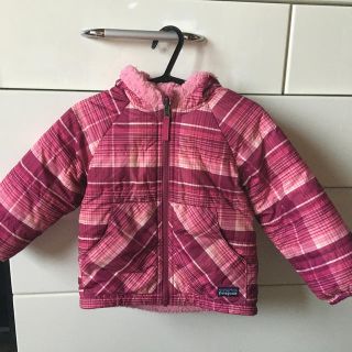 パタゴニア(patagonia)のRitsu様専用　Patagonia リバーシブルダウン　90〜95cm(ジャケット/上着)